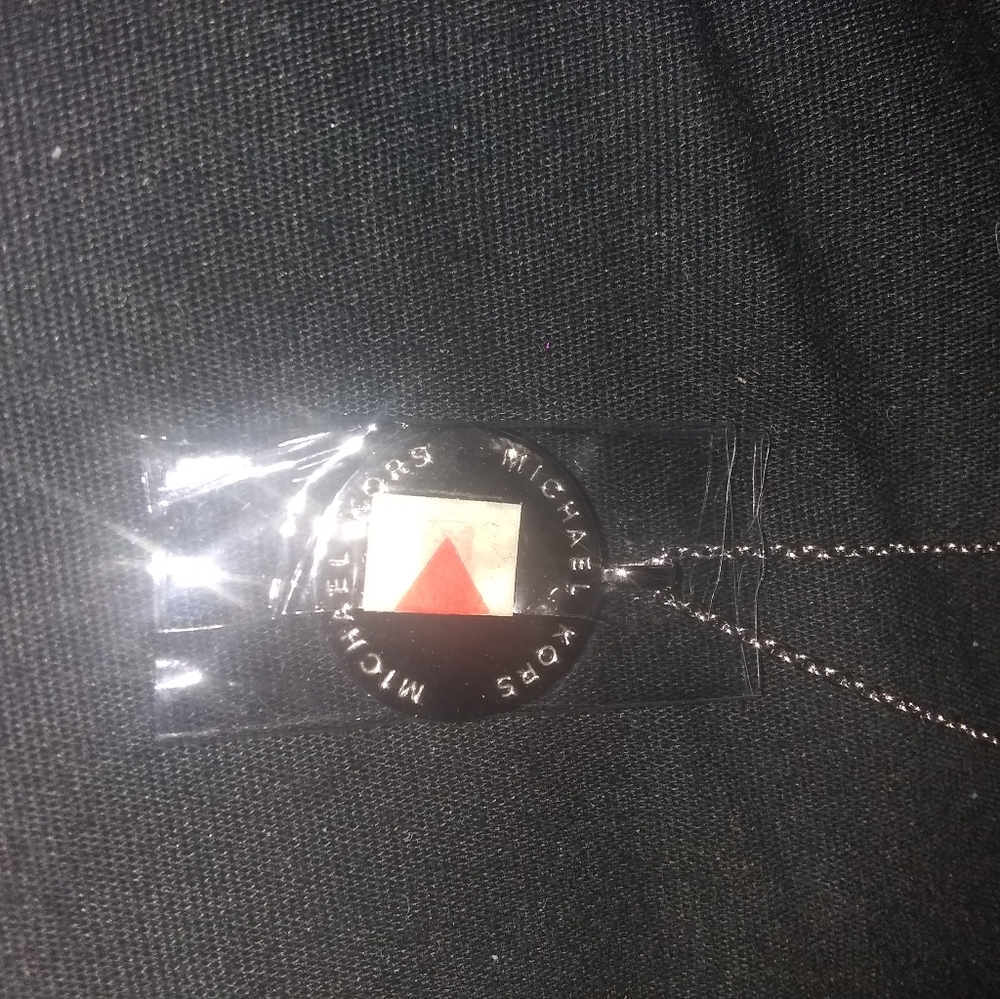 Michael Kohrs silver Necklace w/diamond - Picture 2 of 4